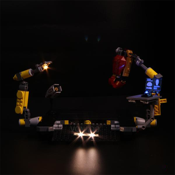 lego hulkbuster light brick