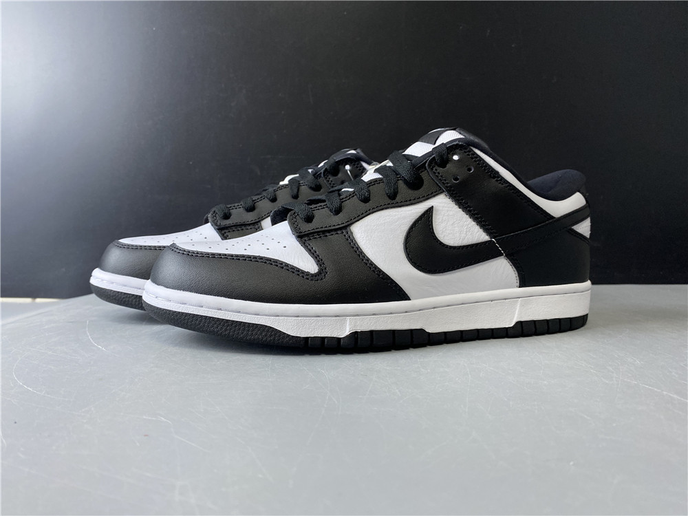 nike sb black and white dunks