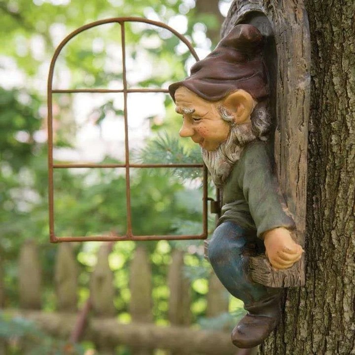 Naughty Garden Gnome estatua Elf por la puerta Tree Hugger Hogar Decoración del jardín nos 