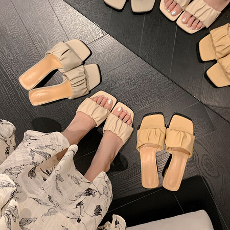 新款凉鞋