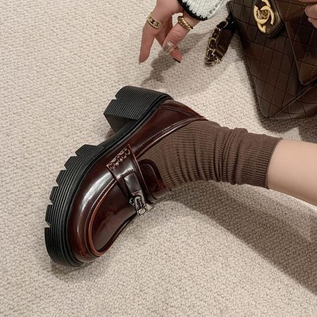 舒适百搭，锁扣单鞋