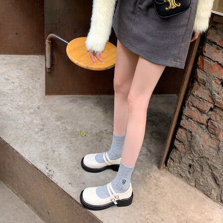 巨乖~镂空爱心扣件，超舒适 百搭，可盐可甜，新款单鞋