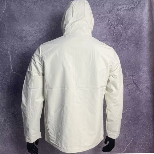 24/25 Bayern White Assault  Hooded Windbreaker (Y18连帽冲锋衣）
