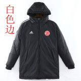 22/23 Bayern Black Hooded Cotton Coat White Edge (白色边) 棉衣