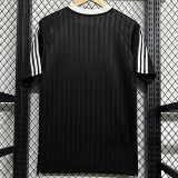 25/26 Clover Black  T-shirt
