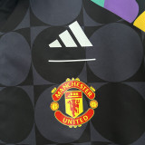 2024 Man Utd Black& White Graffiti& Double sided Windbreaker (双面风衣)