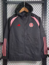 23/24 Internacional Black Windbreaker