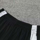24/25 Man Utd Black Training Shorts Pants (白边）