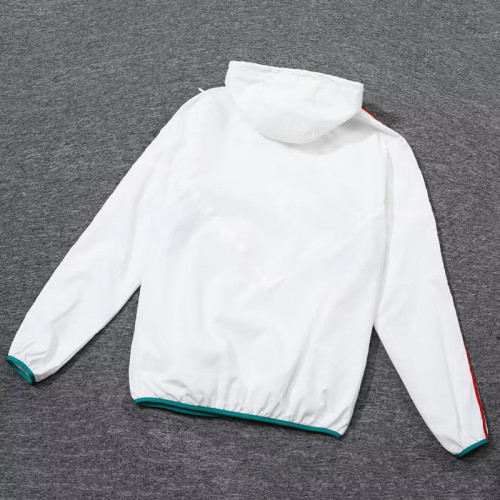 23/24 Man Utd White Windbreaker