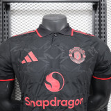 25/26 Man Utd  Black Special Edition Player Version Soccer Jersey翻领红色胸前广告