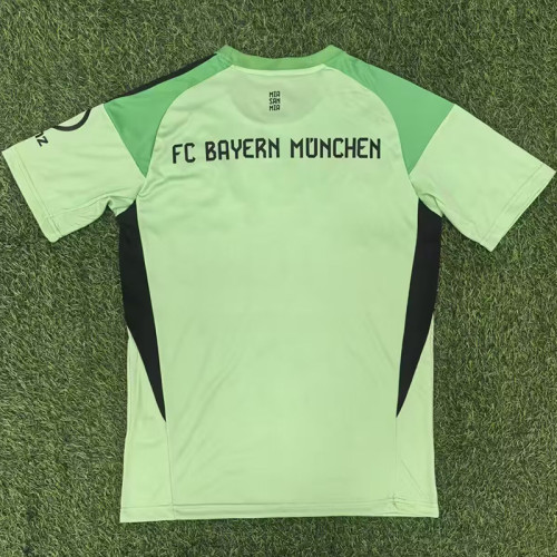 25/26 Bayern Goalkeeper Green Fans Soccer Jersey