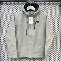 24/25 F700 NK White Single Layer Windbreaker (连帽冲锋衣) 24/25 F700 NK White Single Layer Windbreaker (连帽冲锋衣)