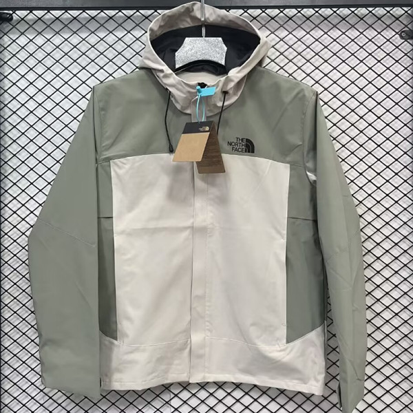 24/25 F701 TNF Green & White Single Layer Hooded Windbreaker (连帽)