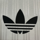 25/26 Clover White  T-shirt