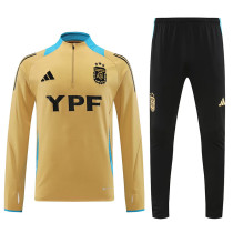 24/25 Argentina Mud Yellow Half Pull Tracksuit (半拉链、泥黄色) 24/25 Argentina Mud Yellow Half Pull Tracksuit (半拉链、泥黄色)