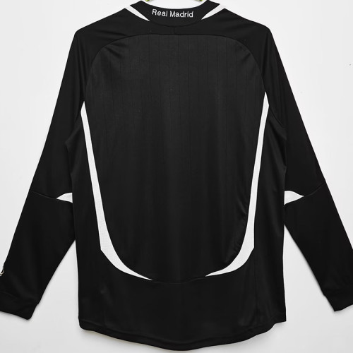 2006/2007 RMA Black Long Sleeve Retro Soccer Jersey