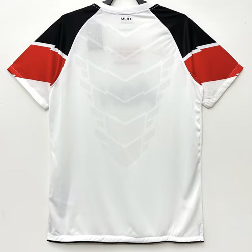 2010/2011 Man Utd Away White Retro Soccer Jersey (欧冠版、胸前字)