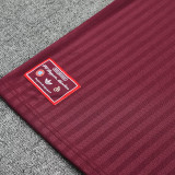 25/26  Bayern Maroon Retro Training Short Suit （直纹）