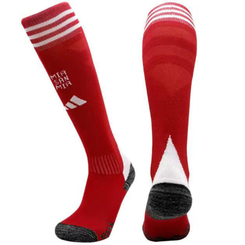 25/26  Bayern Home Red  Fans  socks
