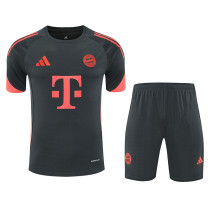 25/26 Bayern Black & Orange Training Short Suit