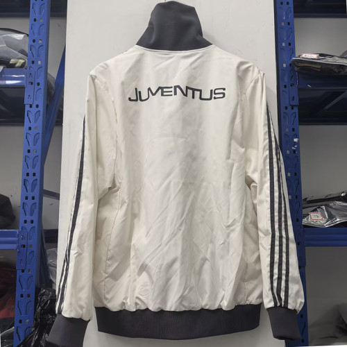 25/26 JUV Beige Embroidery windbreaker