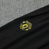 25/26 Man Utd Black Hooded Windbreaker Tracksuit