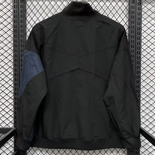 26/27 INT Black windbreaker