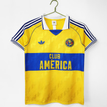 The commemorative version of the American team's home court is in a retro style, featuring yellow color.