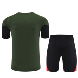 25/26  Bayern Green Double zippers pockets Training Short Suit