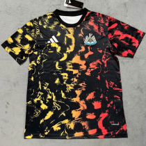 25-26 Newcastle Black Red Training shirts 25-26 Newcastle Black Red Training shirts