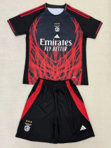 25-26 Benfica Black Concept Edition Adult Suit 背后印广告 25-26 Benfica Black Concept Edition Adult Suit 背后印广告