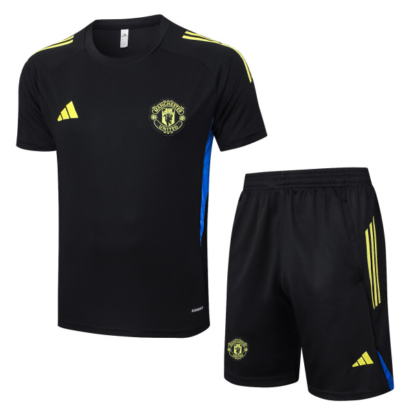 25-26 Man Utd High Quality Training Short Suit