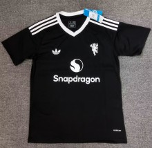 24-25 Man Utd Goalkeeper Fans Soccer Jersey