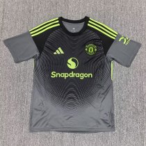 25-26 Man Utd Black Goalkeeper Fans Soccer Jersey 25-26 Man Utd Black Goalkeeper Fans Soccer Jersey