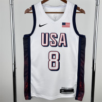 The United States team at the 24th Olympic Games 24年奥运会 美国队 白色 8号 伦纳德