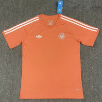 24-25 Bayern München (Training clothes) Fans Version Thailand Quality