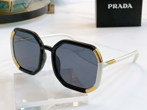 Abbsneakers P*rada Glasses Top