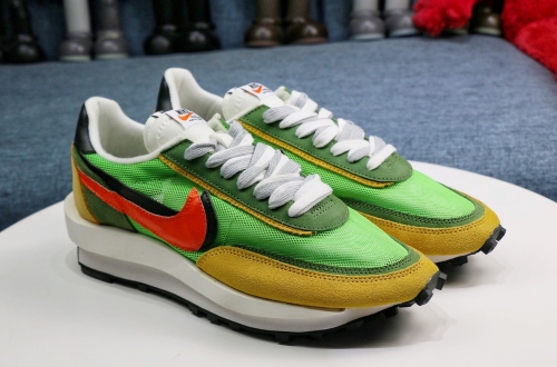 from Abbsneakers Sacai x Nike