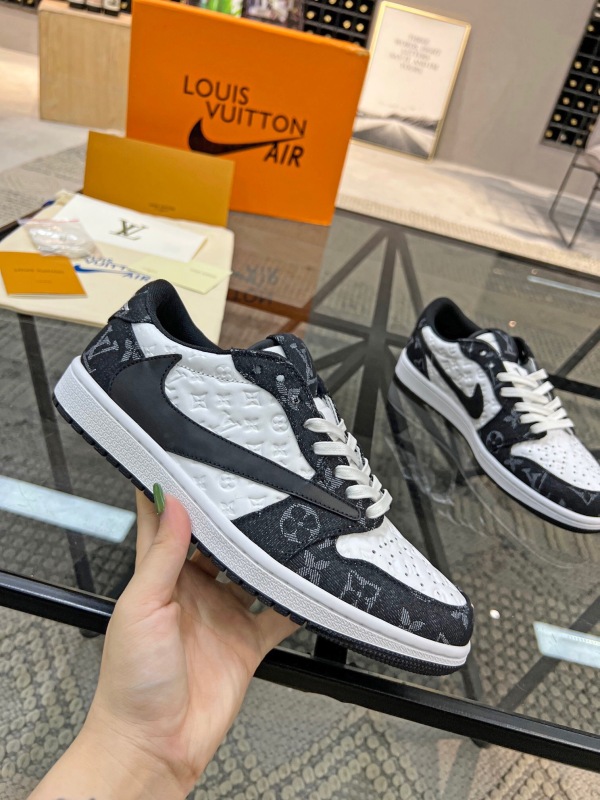 Men L*ouis V*uitton x NIKE Sneakers ( arrenfashion)