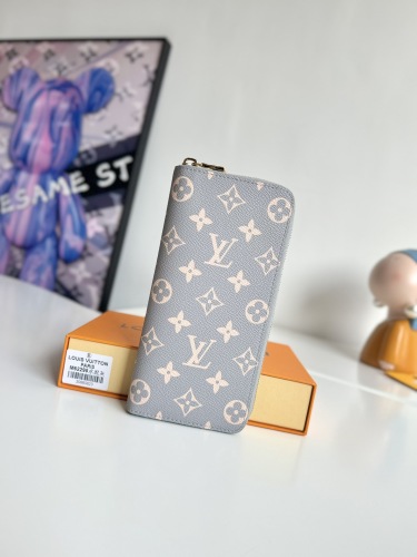 L*ouis V*uitton Top Bag (arrenfashion)