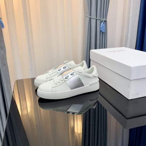 Women Men V*alentino Sneakers ( Arrenfashion)