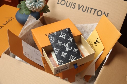 L*ouis V*uitton Top Bag (arrenfashion)