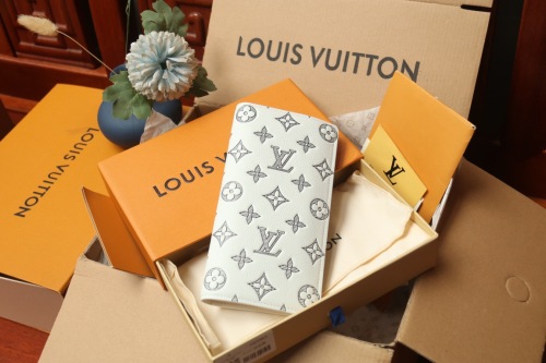 L*ouis V*uitton Top Bag (arrenfashion)