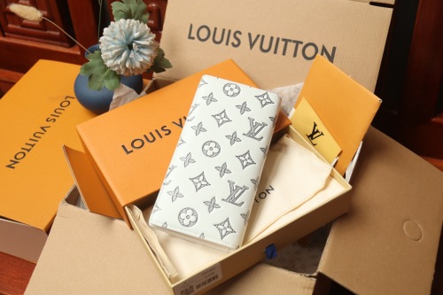 L*ouis V*uitton Top Bag (arrenfashion)