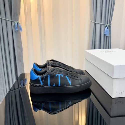 Women Men V*alentino Sneakers ( Arrenfashion)