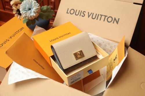 L*ouis V*uitton Top Bag (arrenfashion)