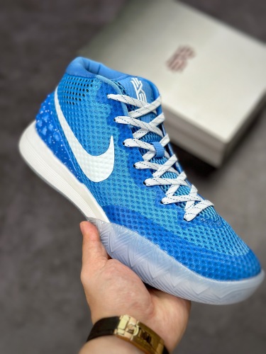 NIKE Kyrie 1 (Arrenfashion)