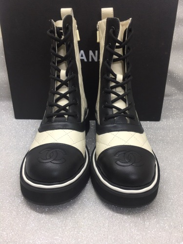 Women C*hanel Top Boots ( Arrenfashion)