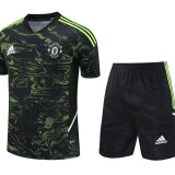 2023/24 Man Utd Black Training Shorts Suit