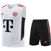 2023/24 Bayern White Training Shorts Suit